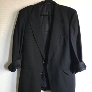 SALE 50% off Vtg. Burberry’s men’s blazer
